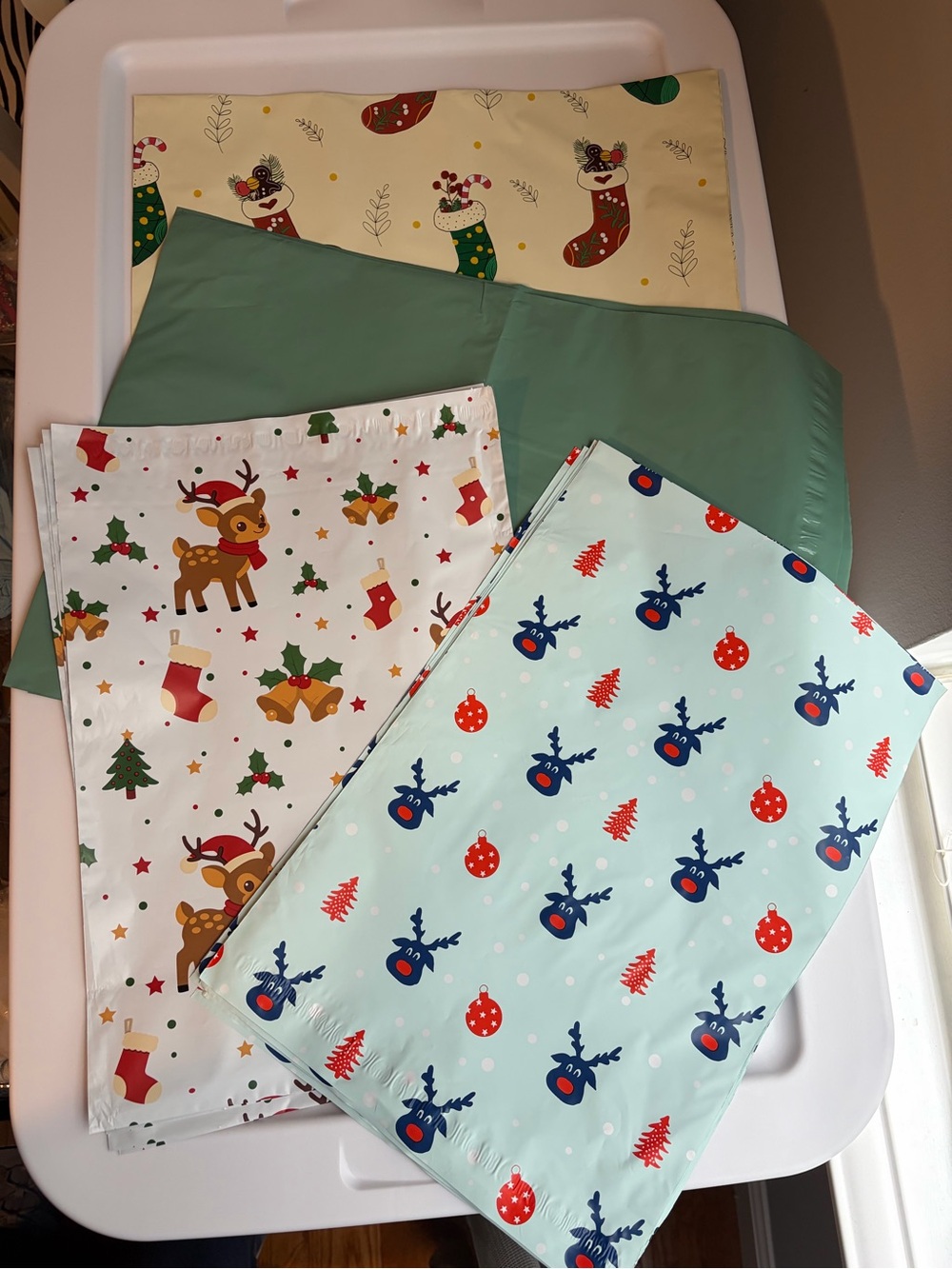 Poly Mailer Bags (18)Holiday Assortment -mixed sizes